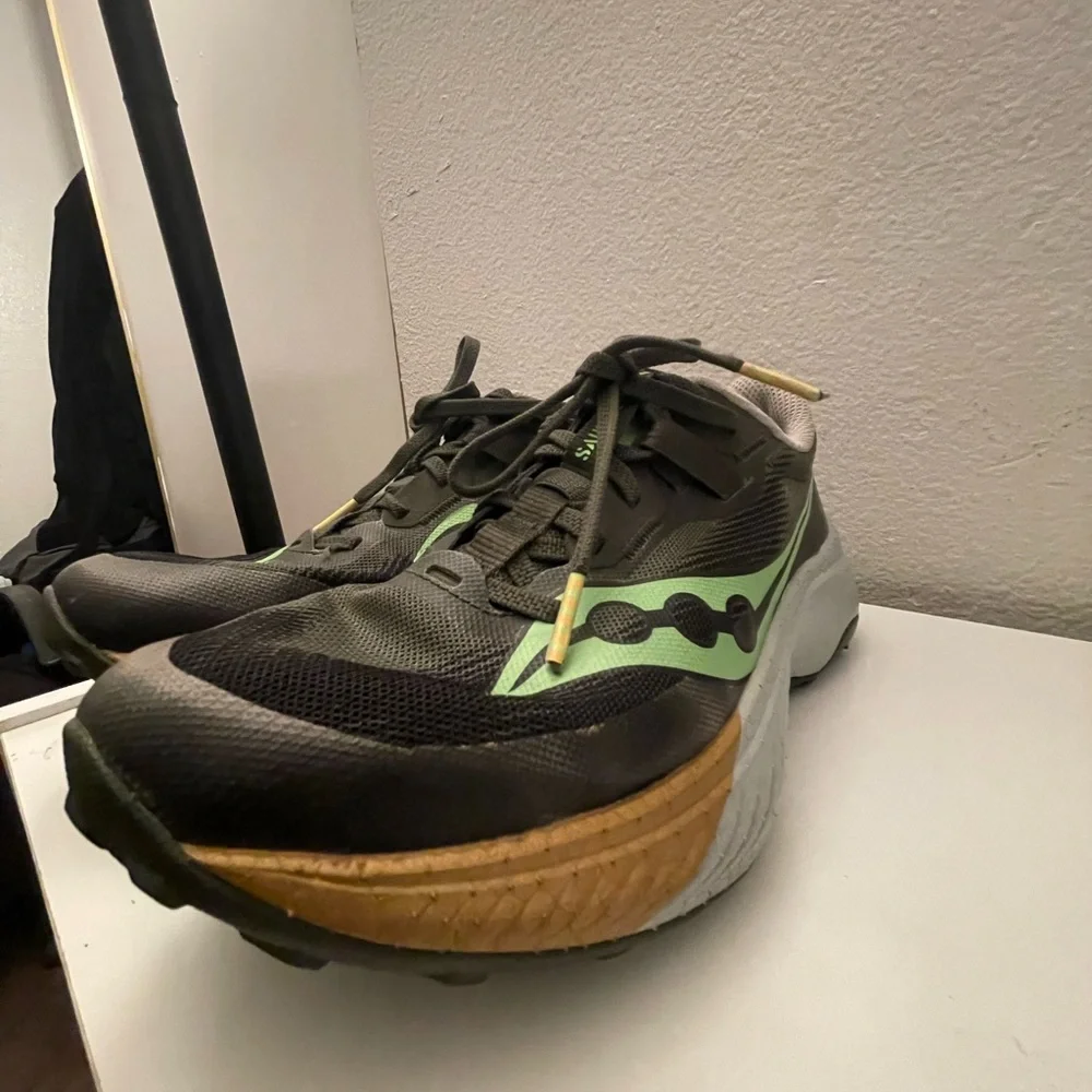 Saucony Endorphin Edge 'Umbra Slime' 7.5 - Picture 2 of 6